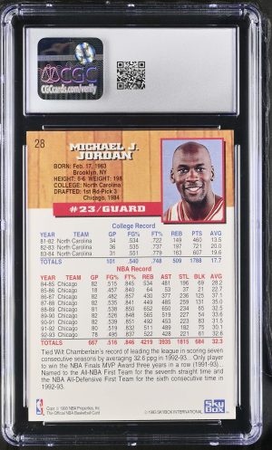 1993-94 Hoops #28 Michael Jordan CGC 8